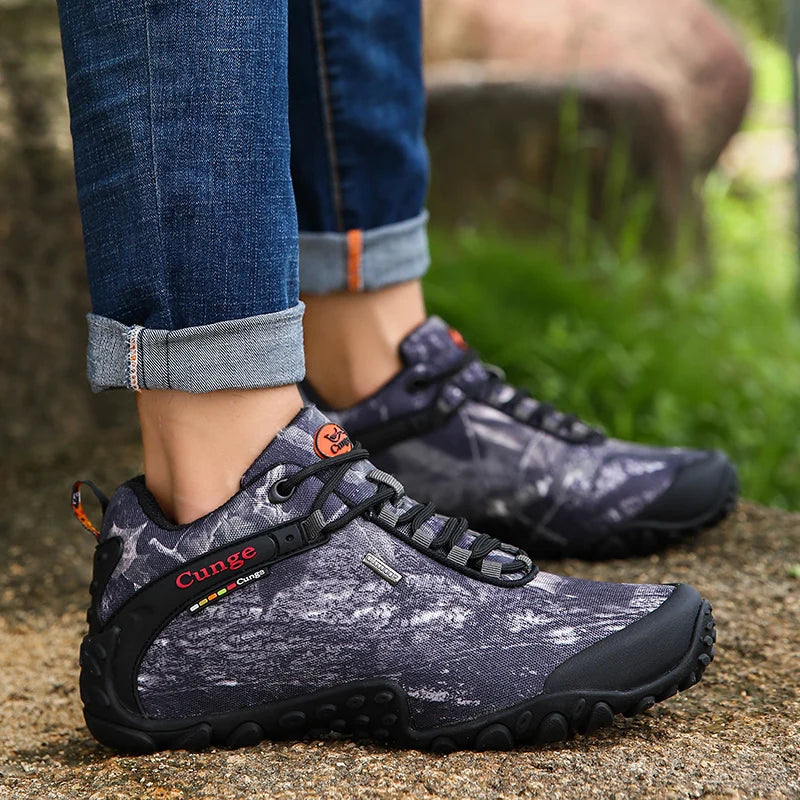 2022 New Men's Waterproof Safety Non-slip Tactical Military Desert Hiking Camouflage Anti-Puncture Boots for Men Work Male Shoes